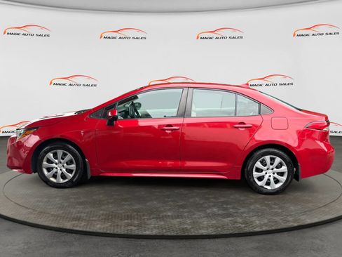 Used 2020 Toyota Corolla LE FWD image 7