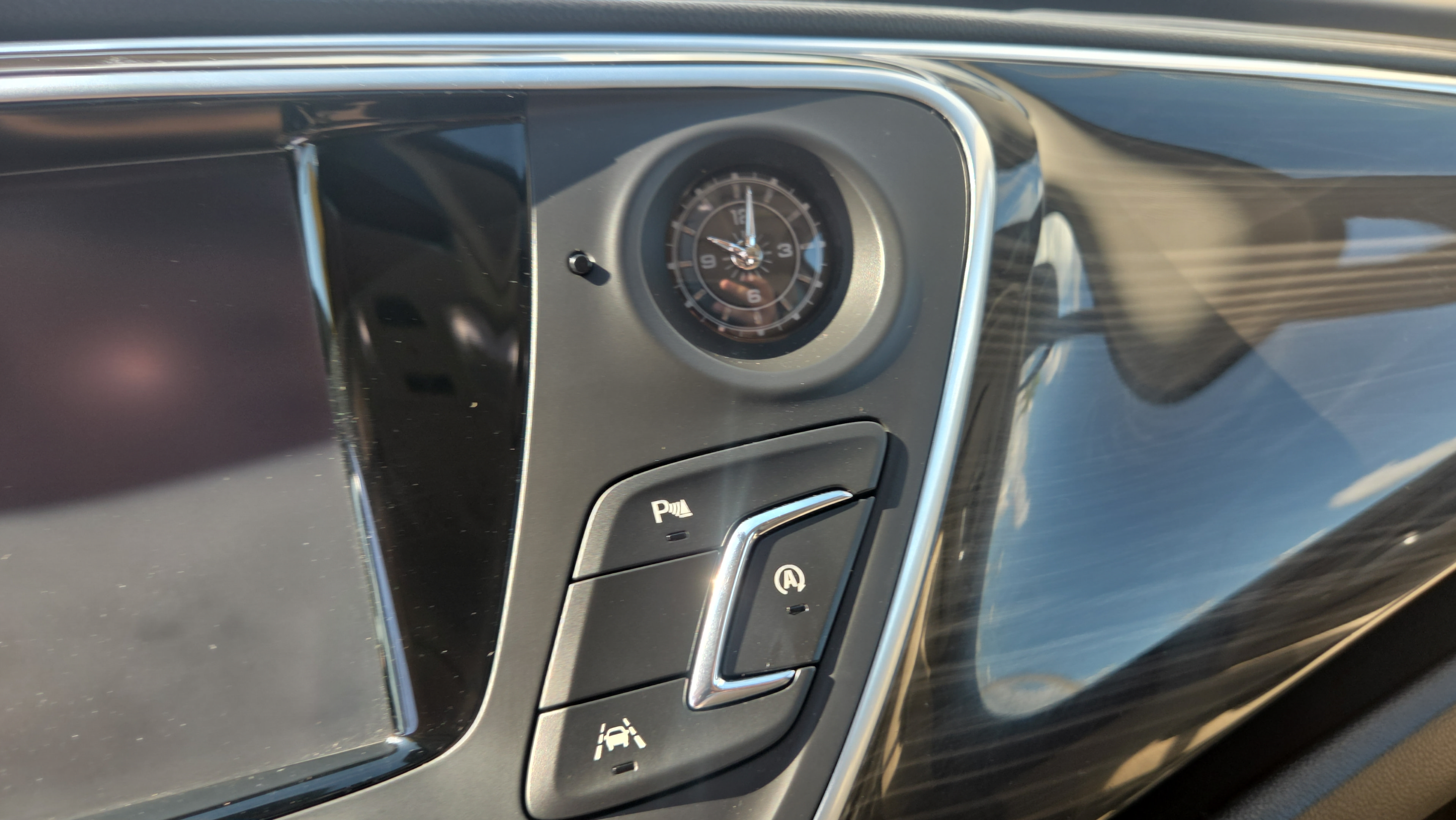 Used 2020 Buick Envision Premium AWD/4WD image 28