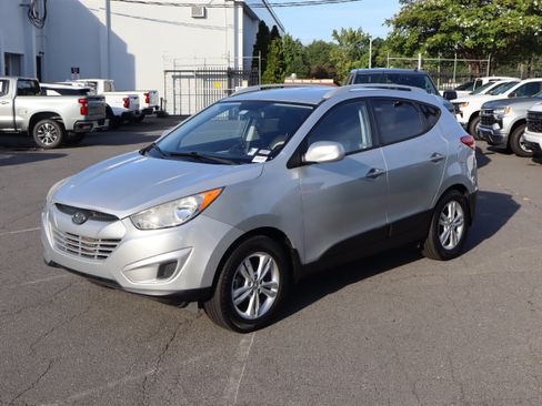 Used 2011 Hyundai Tucson GLS FWD image 5