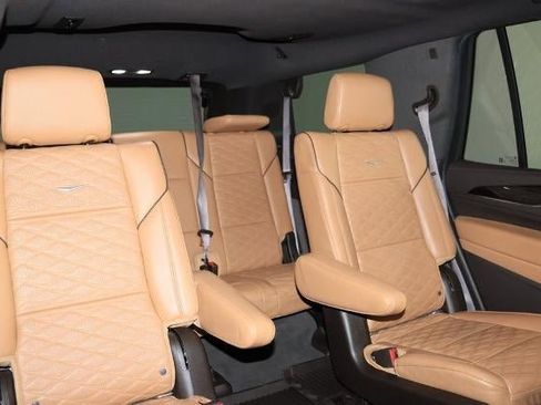 Used 2021 Cadillac Escalade Sport w/ Driver Assist Tech Package image 21