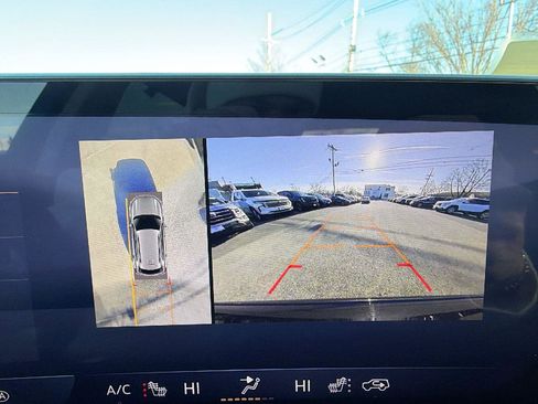 New 2025 Buick Envision Avenir image 12