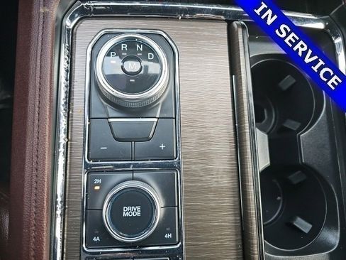 Used 2022 Ford Expedition Limited image 15