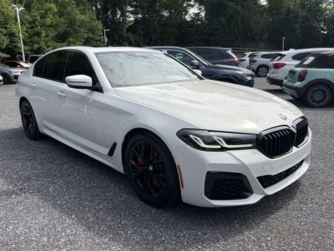 Used 2021 BMW M550i xDrive AWD/4WD image 2