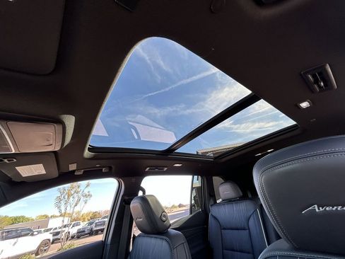 New 2026 Buick Enclave Avenir w/ Super Cruise Package image 19