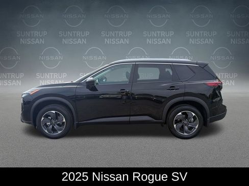 Used 2025 Nissan Rogue SV w/ SV Premium Package FWD image 3