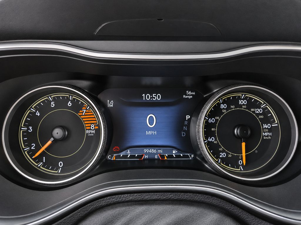 Used 2021 Jeep Cherokee Trailhawk AWD/4WD image 11