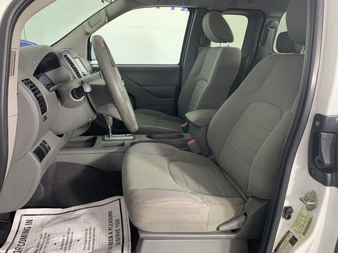 Used 2019 Nissan Frontier S RWD image 15