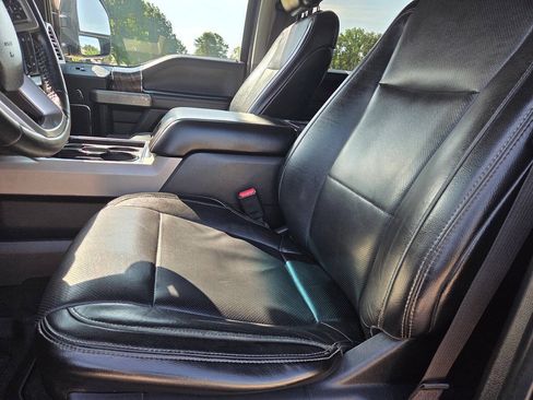 Used 2017 Ford F350 Lariat w/ Lariat Ultimate Package AWD/4WD image 10