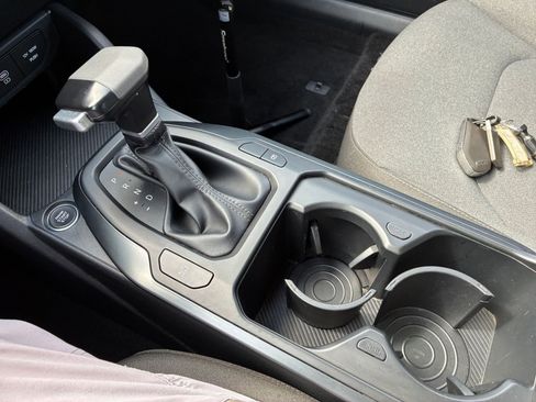 Used 2025 Kia K4 LXS image 39