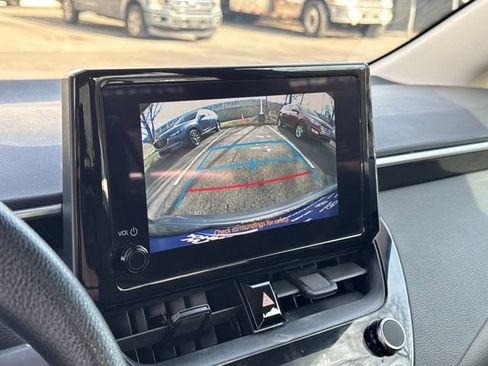 Used 2024 Toyota Corolla LE image 19
