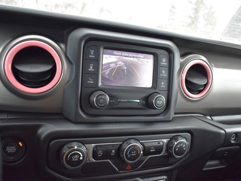 Used 2021 Jeep Wrangler Unlimited Sport image 24