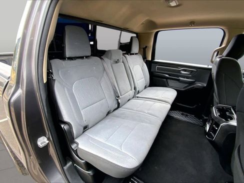 Used 2019 RAM 1500 Big Horn AWD/4WD image 20