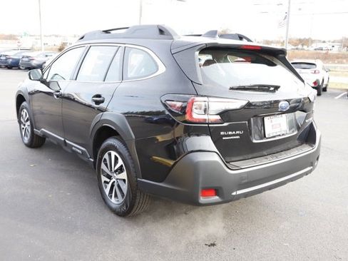 Certified 2025 Subaru Outback w/ Popular Package #1A image 4