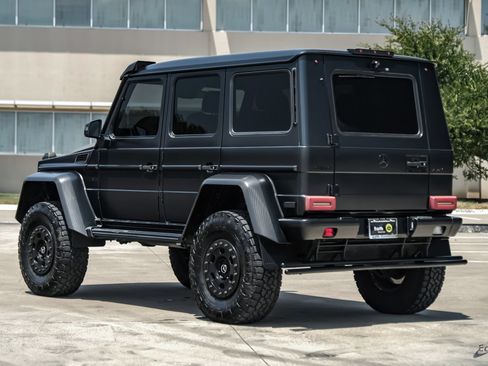 Used 2017 Mercedes-Benz G 550 Squared image 10