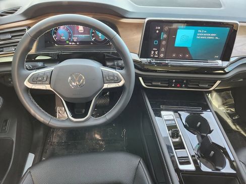 New 2026 Volkswagen Atlas SE AWD/4WD image 3