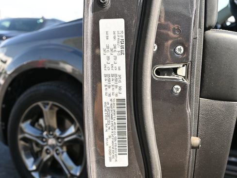 Used 2016 Dodge Journey Crossroad FWD image 30