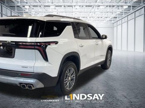 Used 2024 Chevrolet Traverse LT w/ Enhanced Driving Package FWD image 9