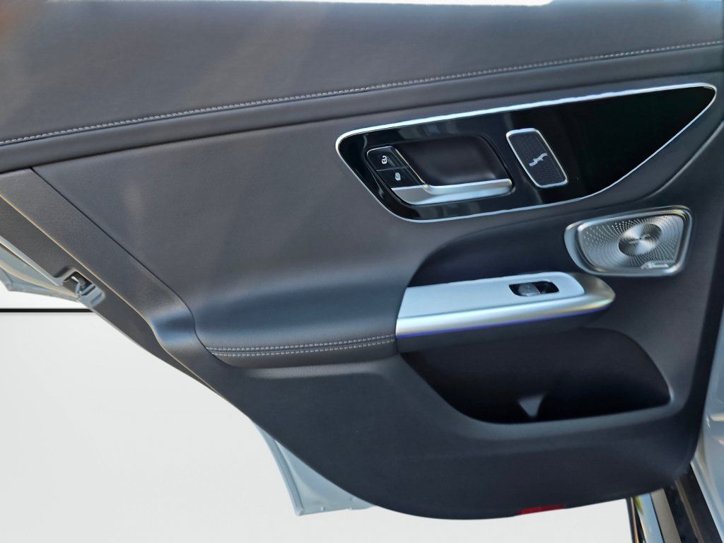 New 2027 Mercedes-Benz GLC 53 AMG 4MATIC image 19