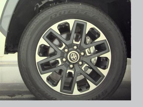 Used 2023 Toyota Tundra Limited image 10