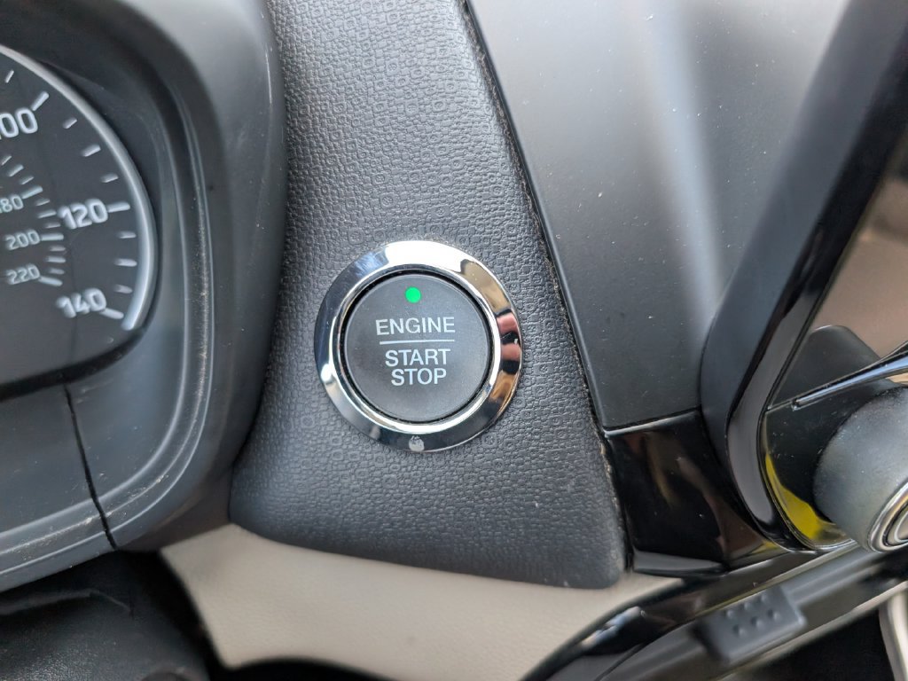 Used 2019 Ford EcoSport Titanium AWD/4WD image 16