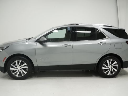 Used 2023 Chevrolet Equinox Premier FWD image 7