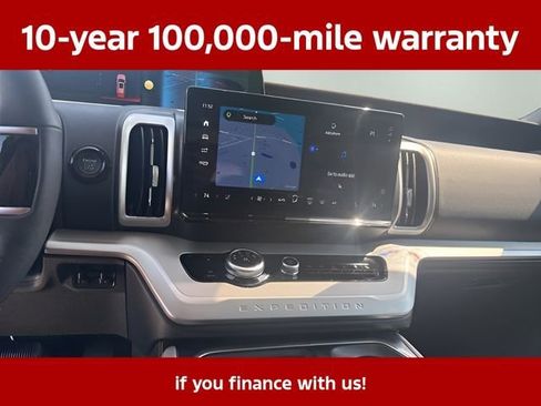 Used 2025 Ford Expedition Max Active AWD/4WD image 29