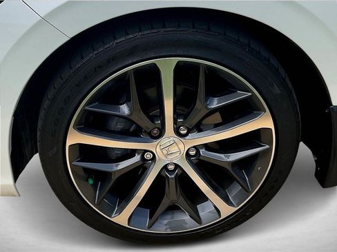 Used 2024 Honda Civic Touring image 10