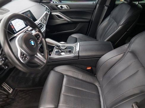 Used 2022 BMW X6 M50i image 26