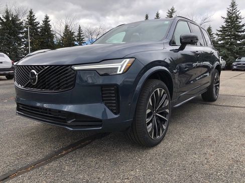 New 2026 Volvo XC90 B6 Ultra w/ Protection Package Premier image 3