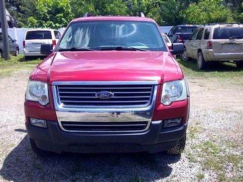 Used 2007 Ford Explorer XLT image 10