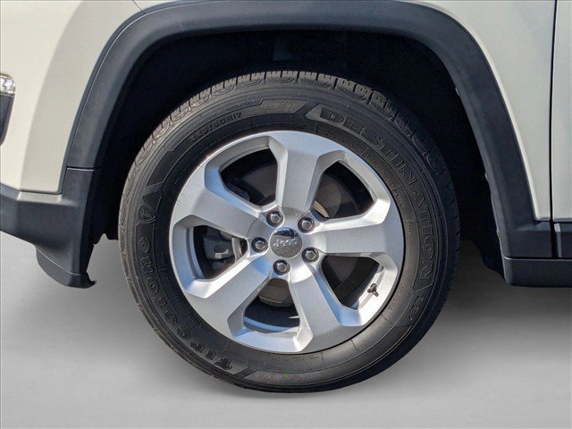 Used 2020 Jeep Compass Latitude w/ Safety & Security Group FWD image 19