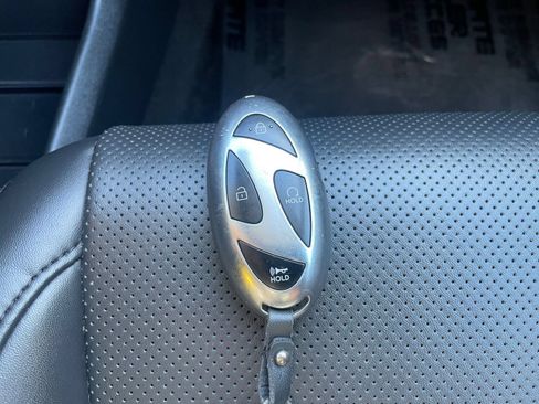 Used 2025 Hyundai Santa Fe SEL FWD image 21