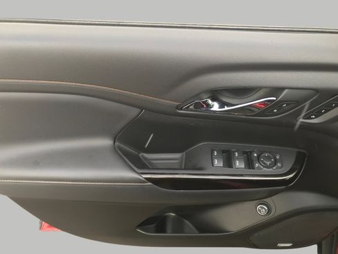 Certified 2023 GMC Acadia AT4 w/ Preferred Package image 27