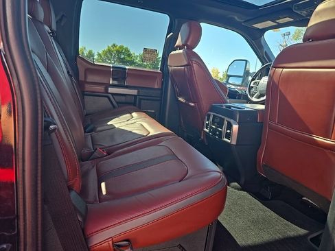 Used 2022 Ford F350 Platinum w/ Tremor Off-Road Package AWD/4WD image 27