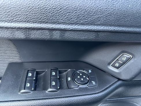 Used 2021 Ford Expedition XLT image 12