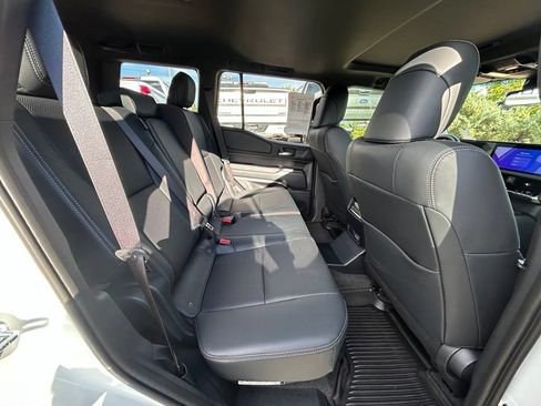 Used 2027 Toyota Land Cruiser AWD/4WD image 27