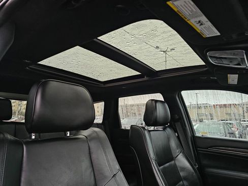 Used 2018 Jeep Grand Cherokee High Altitude image 12