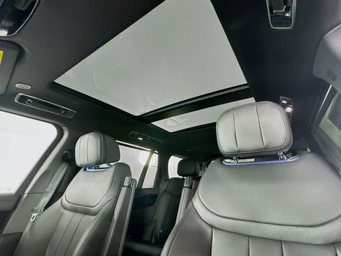 Used 2025 Land Rover Range Rover Long Wheelbase SE image 21