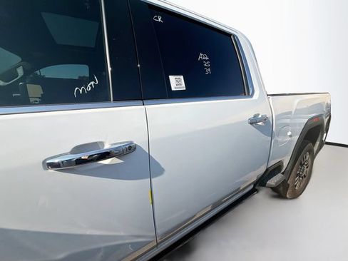 Used 2025 GMC Sierra 2500 Denali Ultimate w/ LPO, GMC Protection Package AWD/4WD image 7