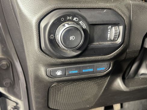 Used 2023 Jeep Wrangler Unlimited w/ Cold Weather Group AWD/4WD image 15