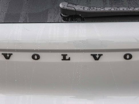 New 2026 Volvo XC40 B5 Ultra w/ Climate Package AWD/4WD image 12