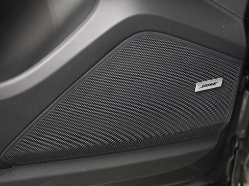 Certified 2025 Porsche Cayenne image 17