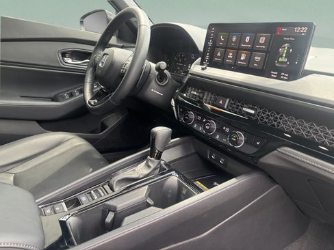 Used 2025 Honda Accord Sport image 22