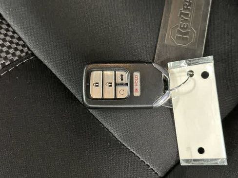 Used 2020 Honda Civic Sport image 31