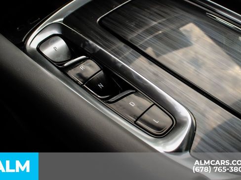 Used 2024 Buick Enclave Premium image 37