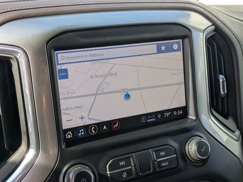 Used 2021 Chevrolet Silverado 2500 LTZ w/ LTZ Plus Package image 23