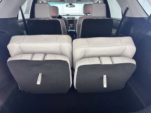 Used 2016 Ford Explorer Platinum AWD/4WD image 27