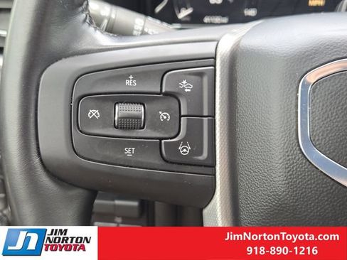 Used 2024 GMC Yukon Denali w/ Advanced Technology Package AWD/4WD image 31