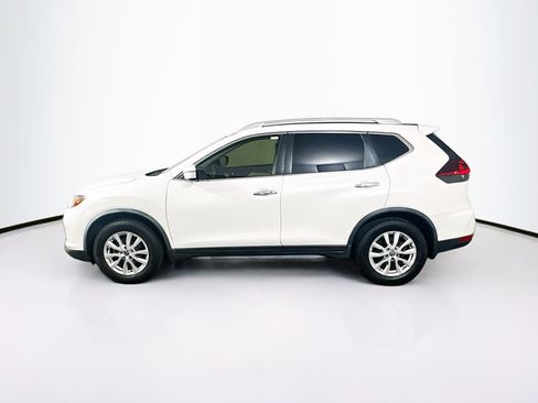 Used 2020 Nissan Rogue SV image 4