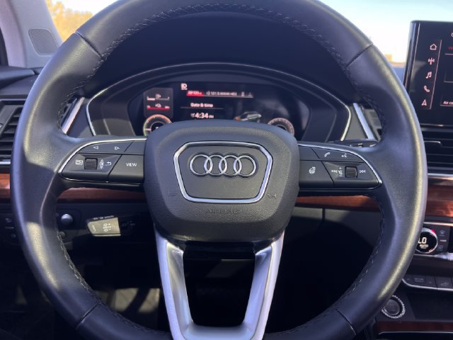 Used 2023 Audi Q5 e Prestige AWD/4WD image 22